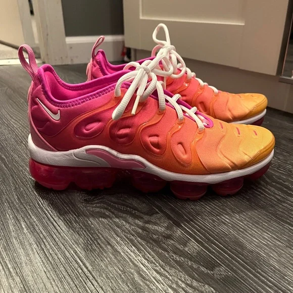 VaporMax Plus Summer Sunset - Picture 3 of 7